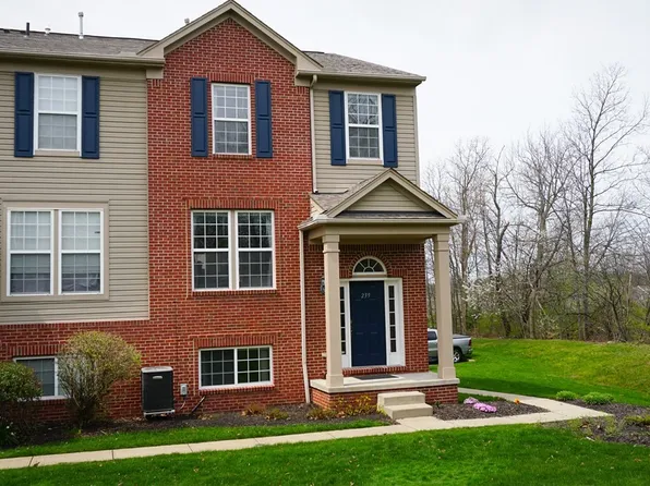 239 Woodhaven Dr, Akron, OH 44321