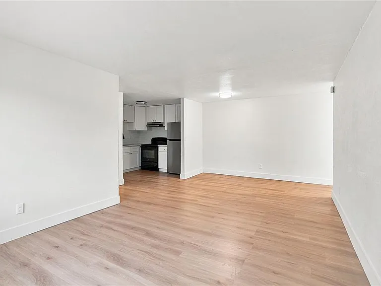 6701 S West Shore Blvd #7 — Photo 4