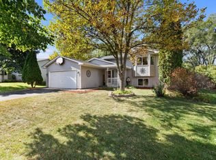 9430 Hames Ave S, Cottage Grove, MN 55016