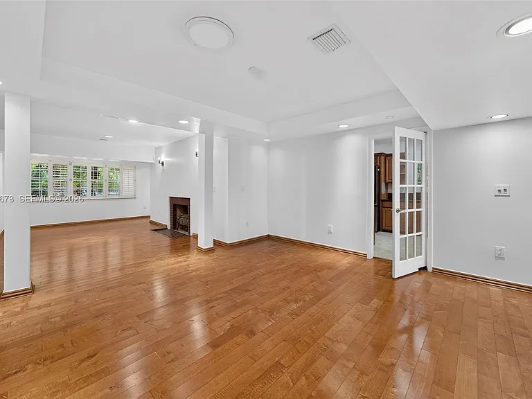 1237 Aduana Ave — Photo 18