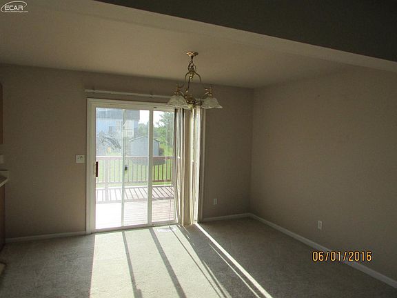 5th image of 4056 Heather Hill Ct