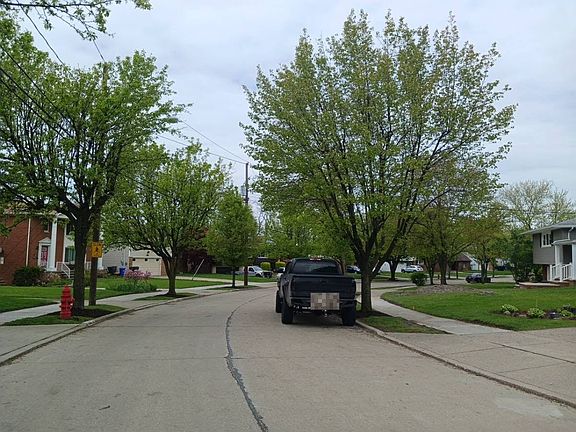 4th image of 5032 Willowbrook Dr