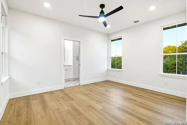 1801 W Southcross Blvd — Photo 20