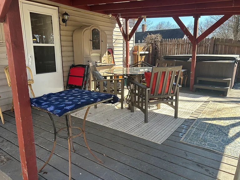 271 Church St — Photo 16