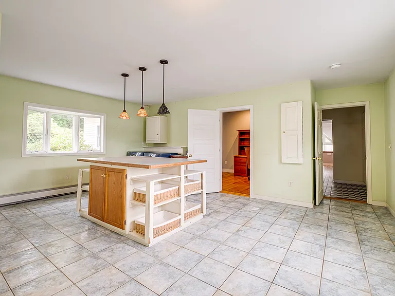 1235 Shore Rd — Photo 32