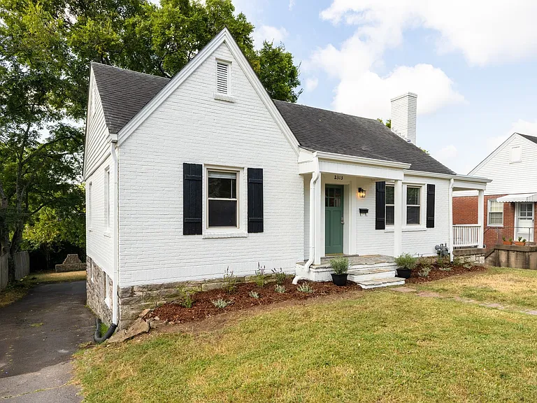 2313 Sunset Pl — Photo 44