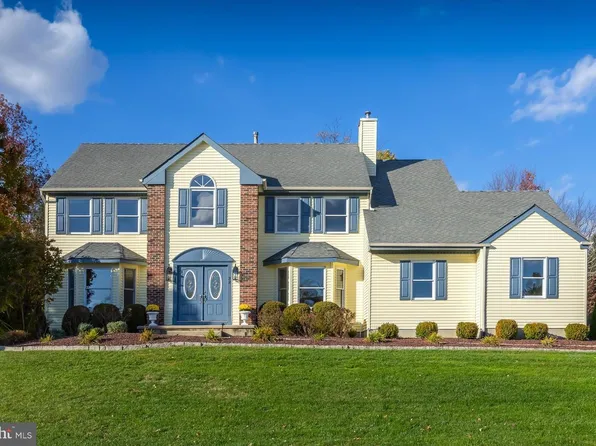 22 Orchard Dr, Mullica Hill, NJ 08062