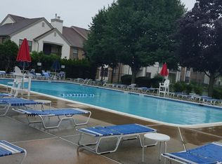 107 Sunshine Ct, Parlin, NJ 08859