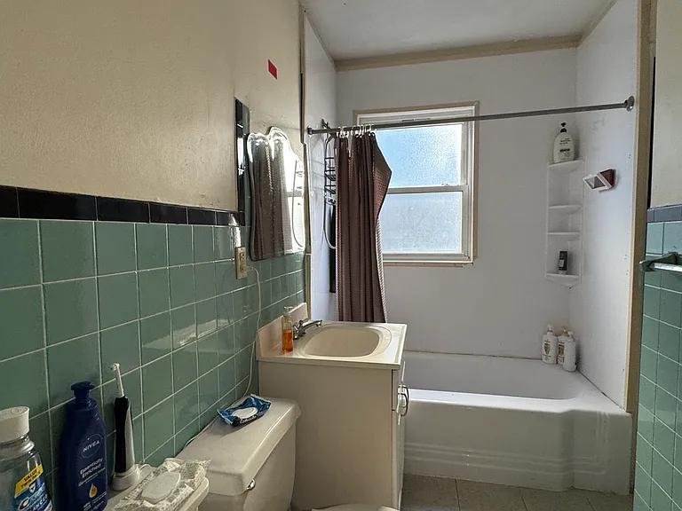 346 Faneuil St #1 — Photo 12