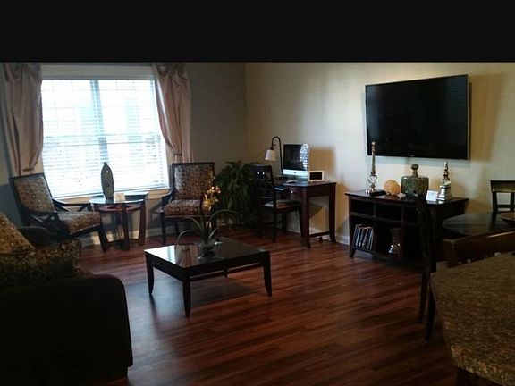 2nd image of 400 Bedford St #105