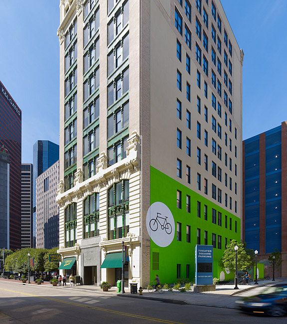 Century Building looking from 7th Street.