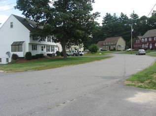 23 Dexter St #B, Derry, NH 03038