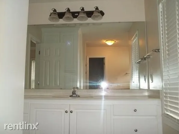 200 Lee Ridge Dr, Columbia, SC 29229