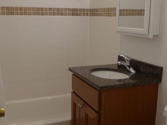 3rd image of 428 S Scoville Ave Frnt 4A