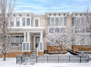 22 S Windford Dr SW, Airdrie, AB T4B 3Z7