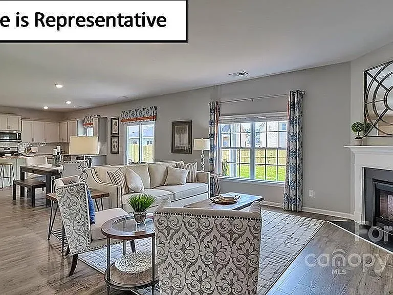 Austin Estates Dr — Photo 3