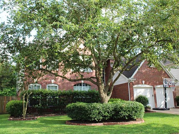 3rd image of 5141 Carefree Dr