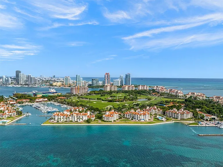 2332 Fisher Island Dr #4302 — Photo 47