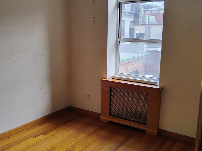 43 Saint Marks Pl #4C — Photo 2