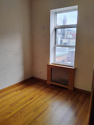 Bedroom, photo 1