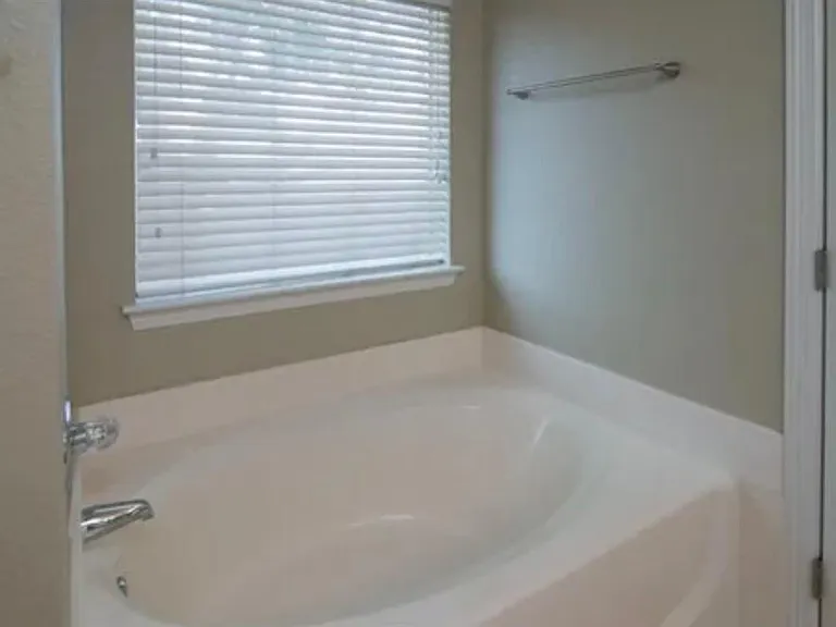 4909 Vaquero Ct — Photo 10