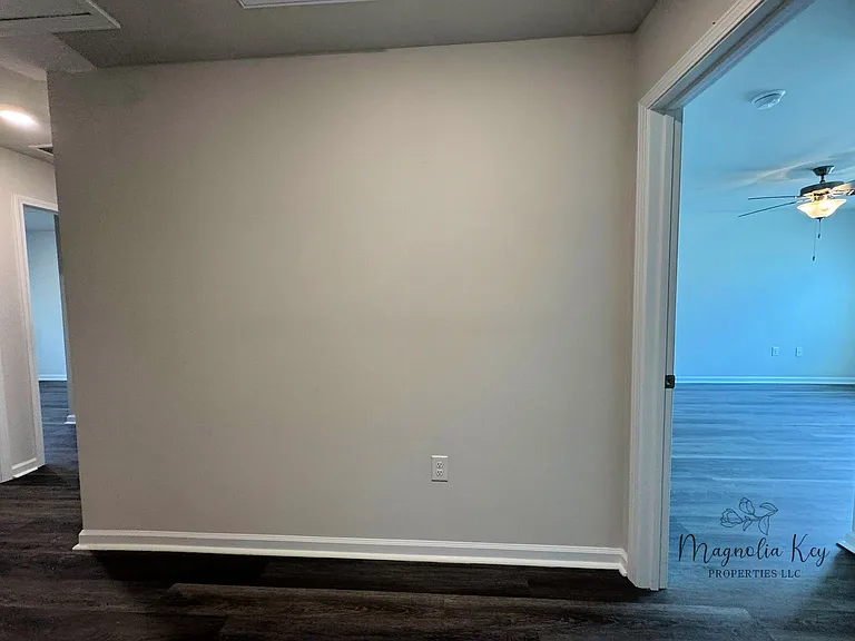 555 Gemstone Blvd — Photo 15