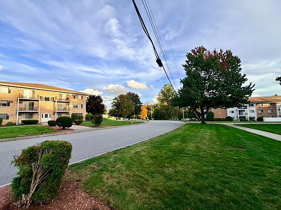 2nd image of 379 Huse Rd Unit 23