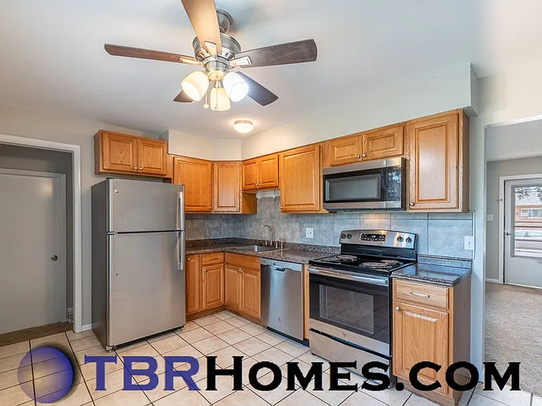 14435 Olmsted Dr — Photo 5