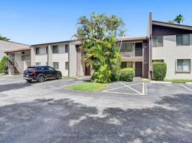 311 W Laurel Dr, Pompano Beach, FL