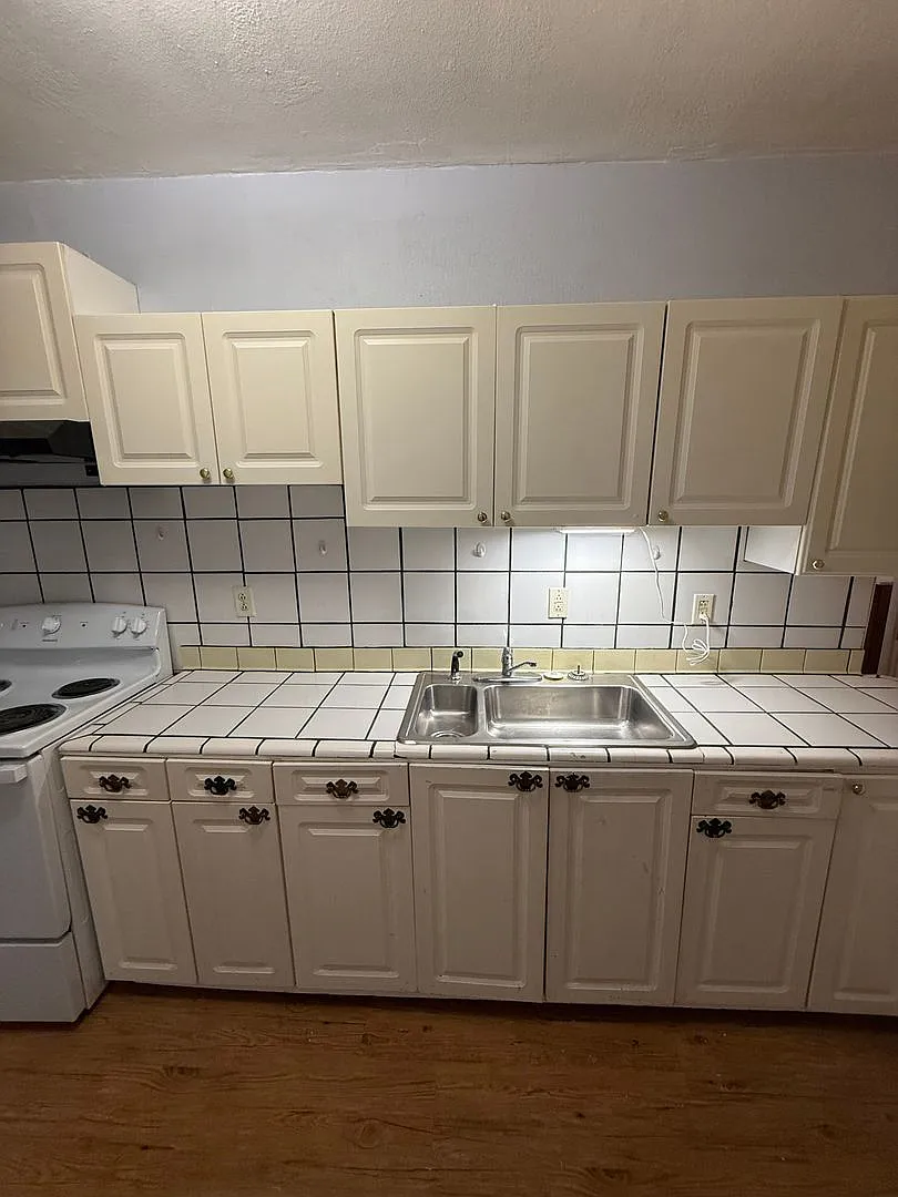 1332 Buchanan Ave. St. Joseph, MO 64501 — Photo 3
