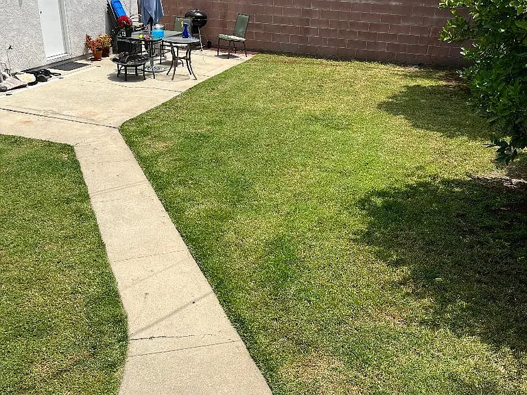 2342 Belmont Ave — Photo 4