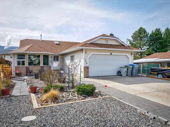2359 Bossert Ave, Kamloops, BC V2B 4V6