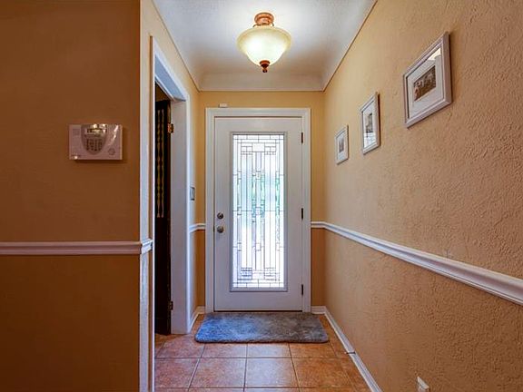 3rd image of 2480 66th Ave S