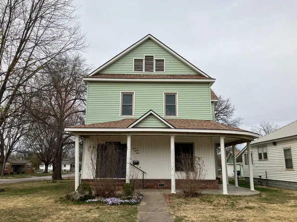 323 W Maple Street, Columbus, KS 66725