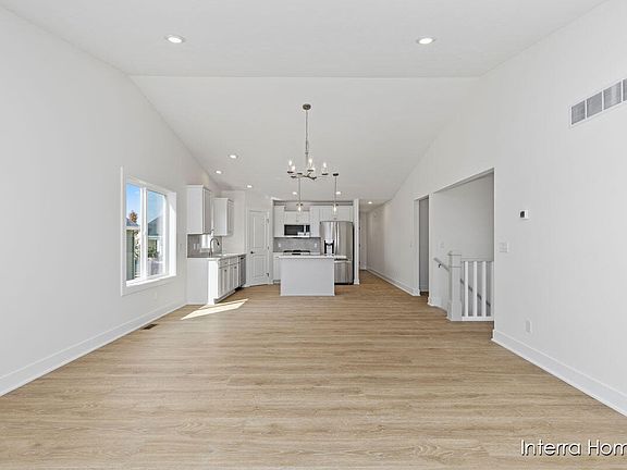 4th image of 3790 Highbury Dr #9