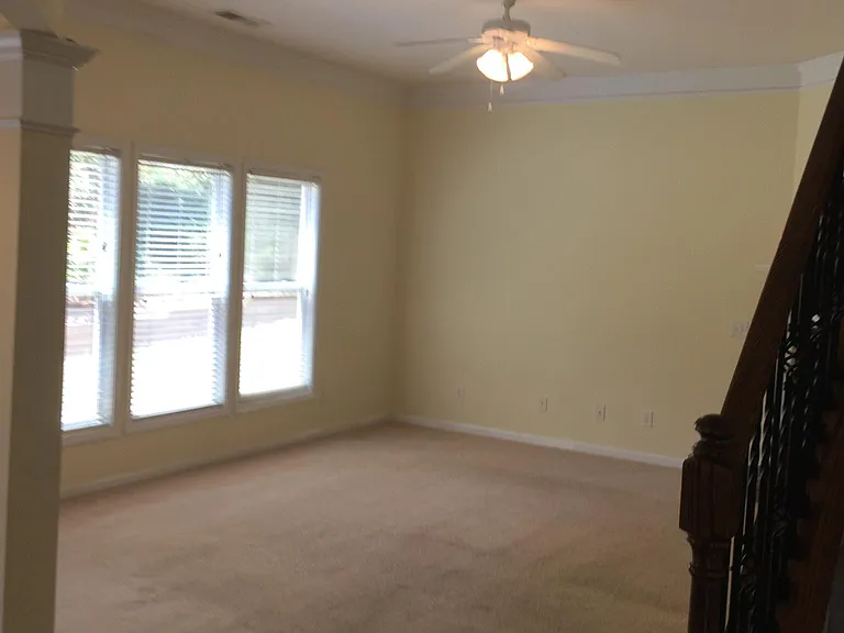 2410 Mindy Ln — Photo 6