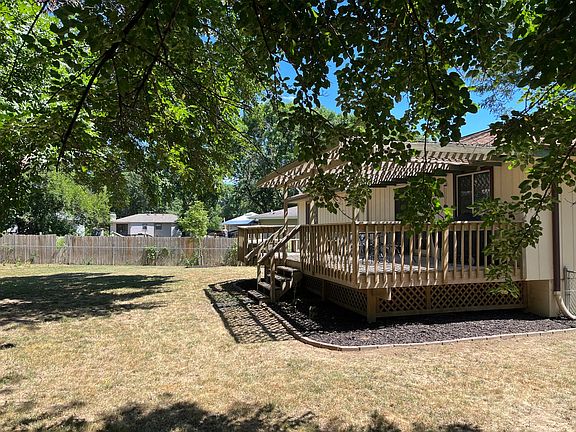2nd image of 6704 S 139th Avenue Cir