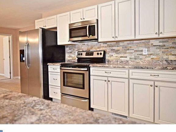 2nd image of 9809 Nanticoke Cir