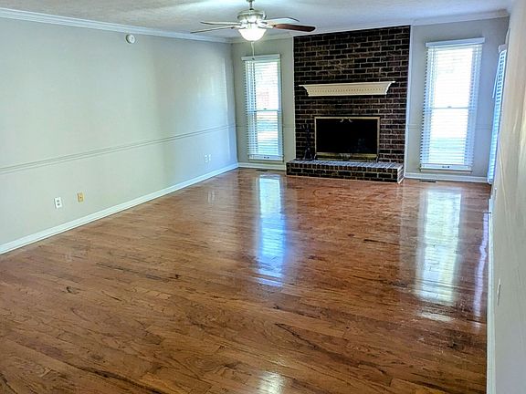 4th image of 502 Irongate Blvd