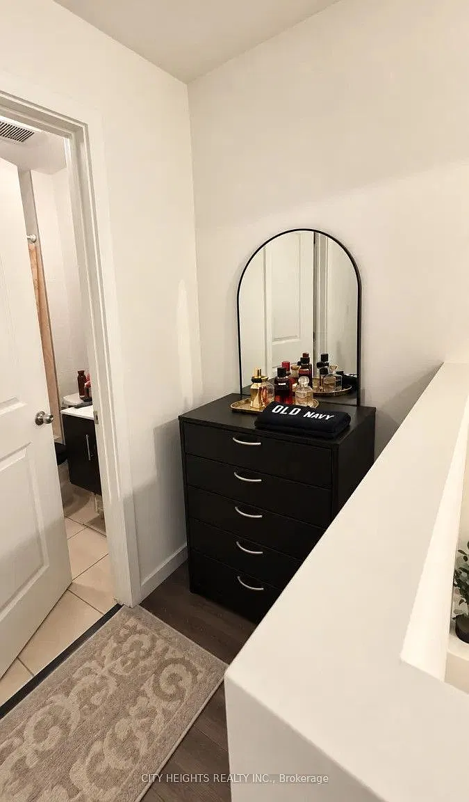 3 bed, $2,500 — Photo 4