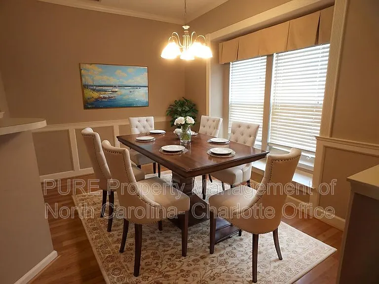 17811 Delmas Dr — Photo 12