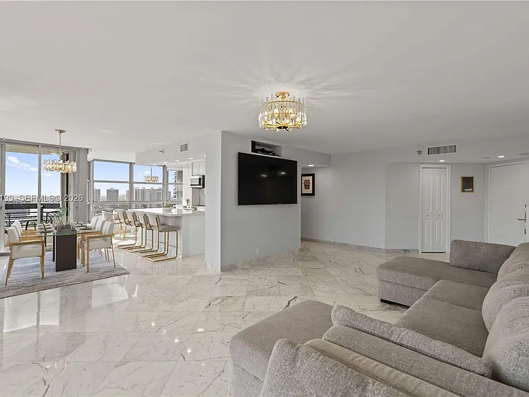 3500 Mystic Pointe Dr #2908 — Photo 5