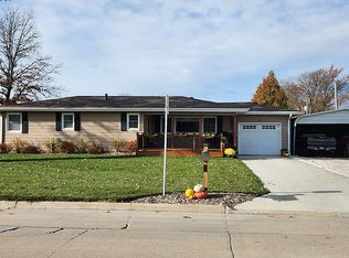 811 Cass St, Griswold, IA 51535