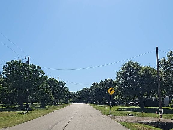 4th image of 1957 Coleman Rd