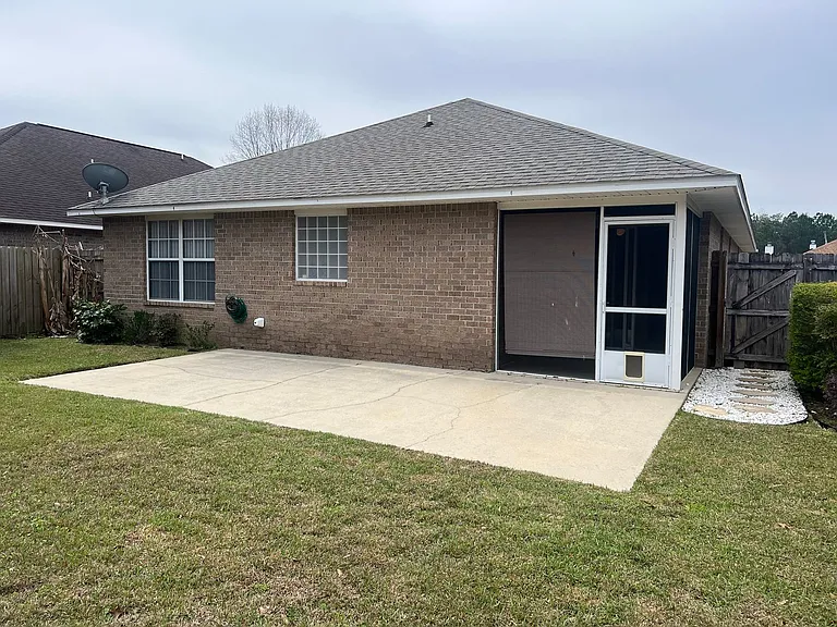 758 Mozingo Ln — Photo 11