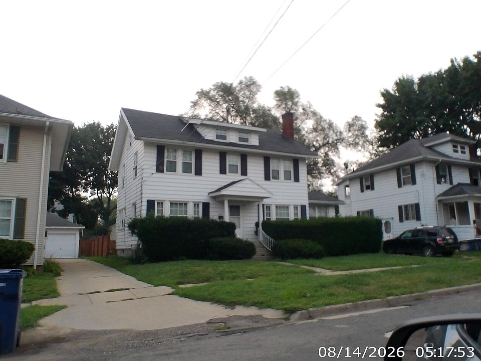 1st image of 905 3rd St