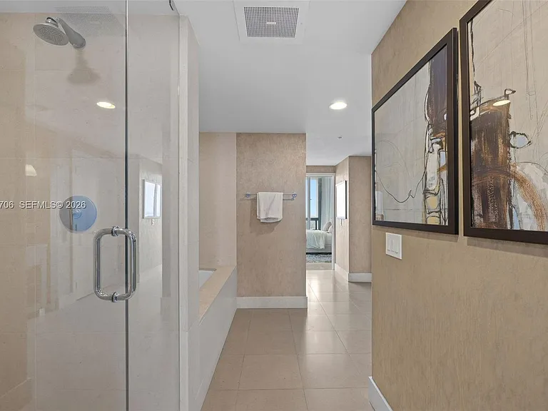 6899 Collins Ave #2708 — Photo 30