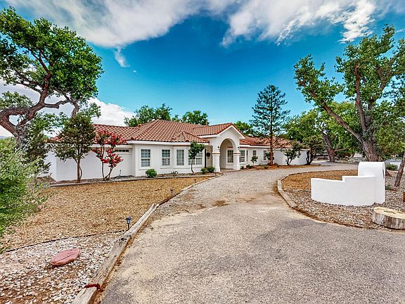 5th image of 9514 Kandace Dr NW