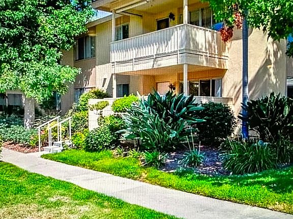 Lower level condo