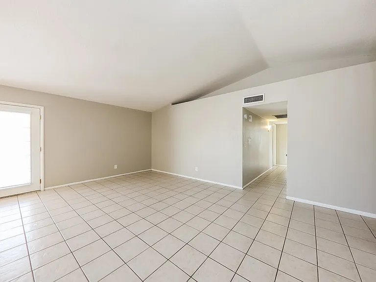9632 W El Caminito Dr — Photo 3